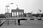 Berlin Brandenburger Tor - Pariser Platz (1975)