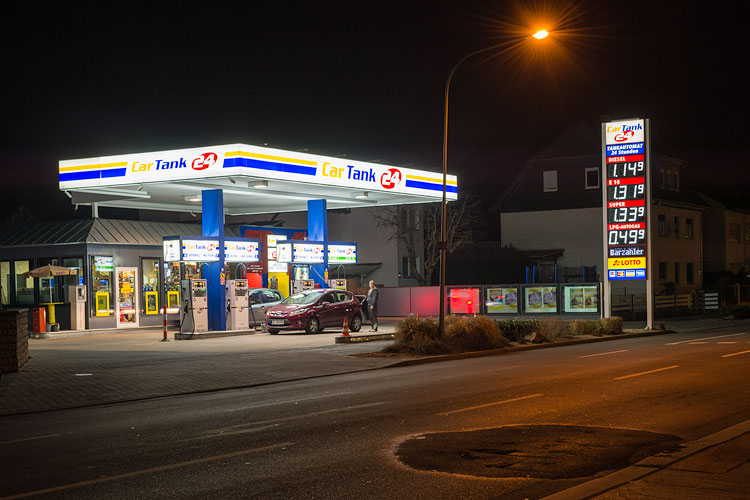 Rodgau im Licht - Niederroden - CarTank24